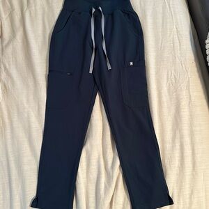 Figs Yola Scrubs!! Size XS petite.